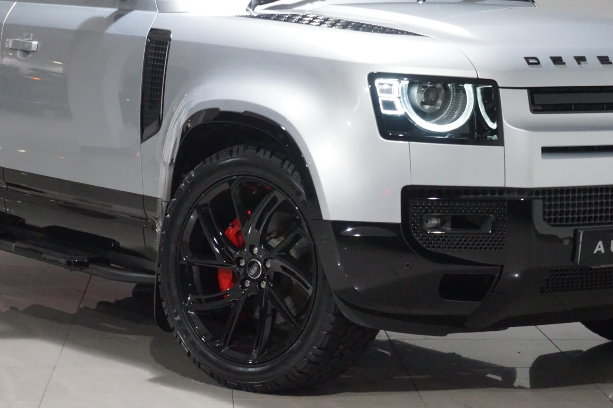 Land Rover Defender 110 2.0 P400e 15.4kWh XS Edition SUV 5dr Petrol Plug-in Hybrid Auto 4WD Euro 6 (s/s) (404 ps)